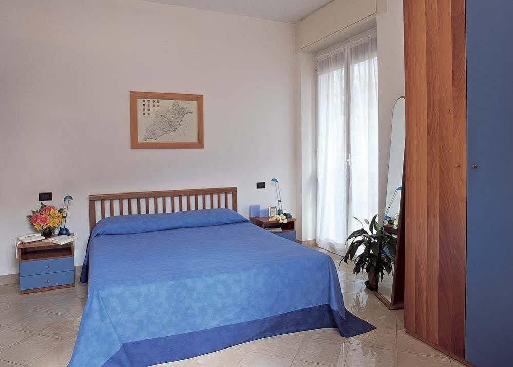 Residenza Adelaide Finale Ligure Exterior foto